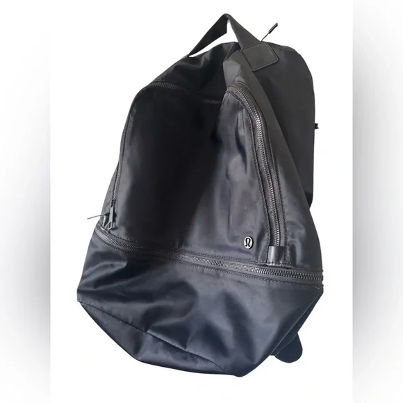 Lululemon City Adventurer Backpack - Picture 4 of 16